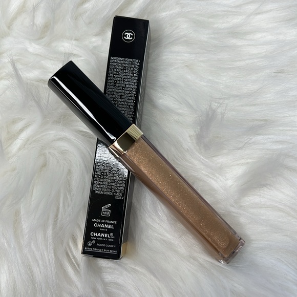 COPY - CHANEL  COCO LIP GLOSSMelted Honey This lit’s golden in color - Picture 15 of 16